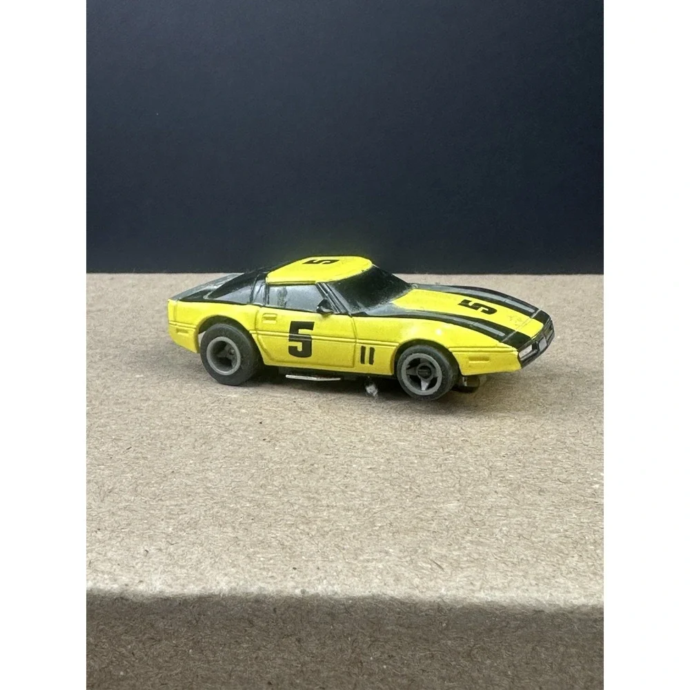 VTG Tomy Tyco Yellow Corvette Ho Slot Car #5 Untested